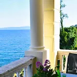 아파트 Carissima-direct On Sea, Lovran-opatija 로브란