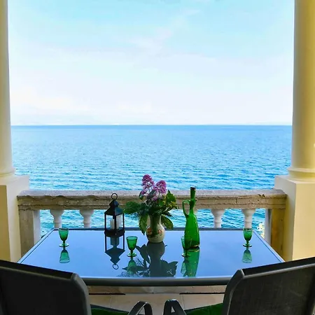 Apartment Carissima-direct On Sea, Lovran-opatija Lovran